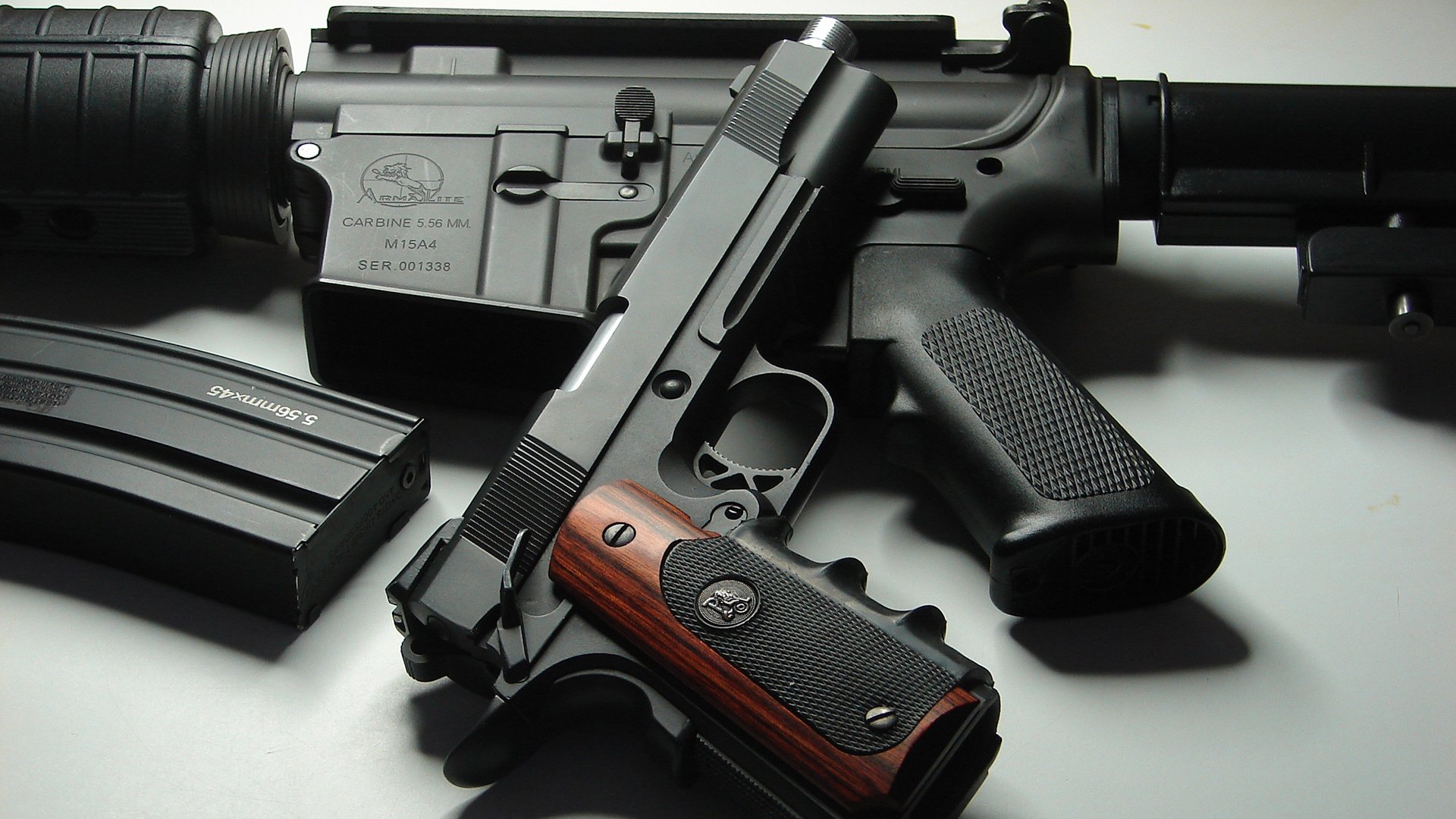 kaiyun.com-约翰·恩多耶-布鲁阿尔泳池内外双重突破，布鲁诺·恩里克