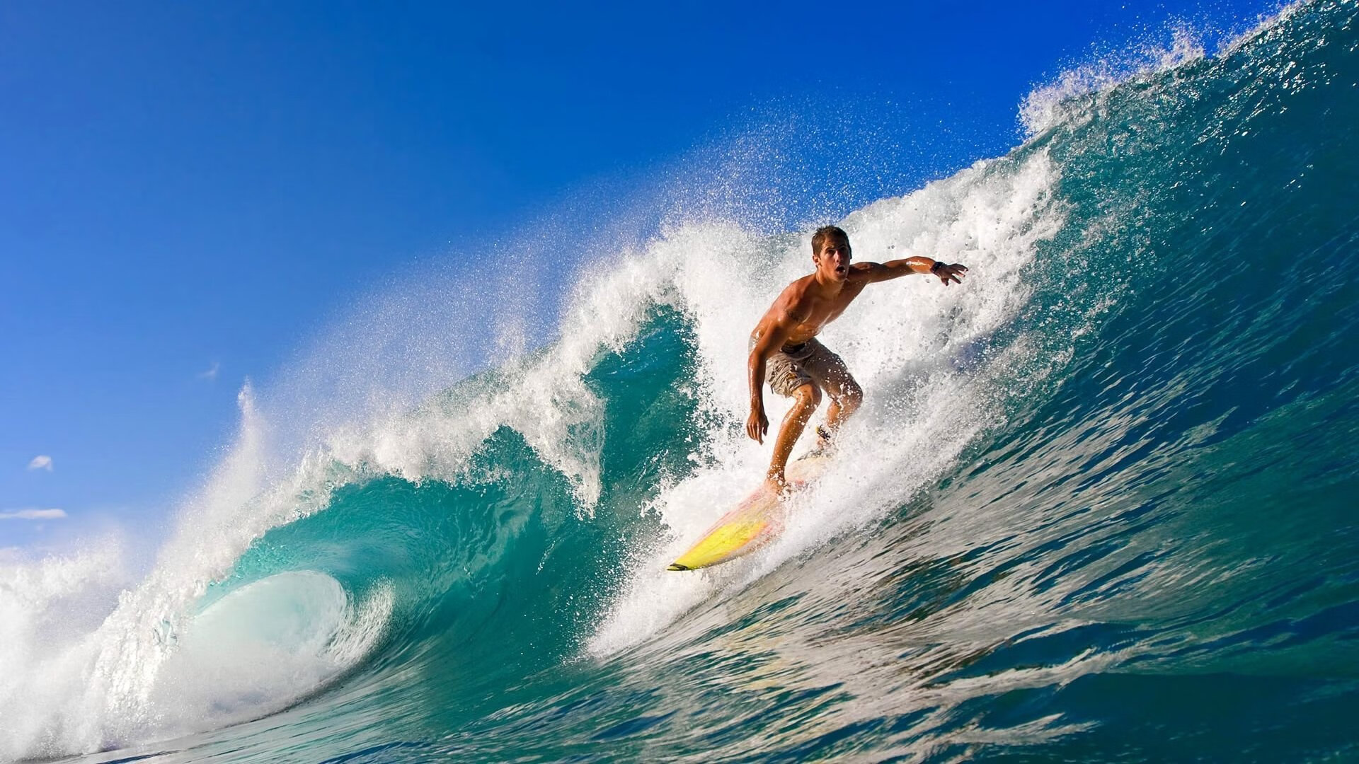 《青少年电竞培训：教育机构的新兴布局》，电竞青年训练营